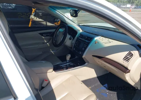 2015 Nissan Altima 2.5 Sl из США, поврежденный, VIN 1N4AL3AP1FC113557